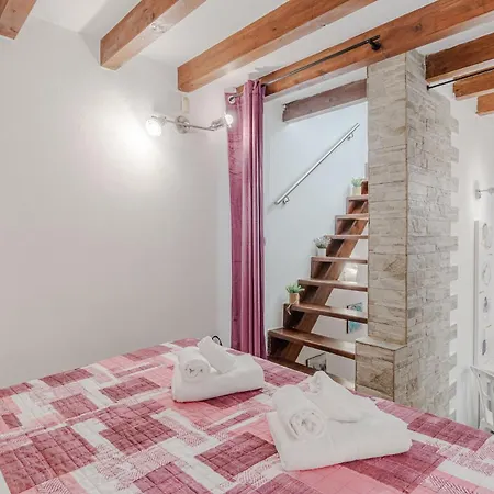 Apartman Guesthost - Cosy Terrace Flat X3 Porta Nuova *